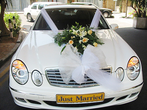 Thuê xe và trang trí xe cưới cho mùa cưới 2013