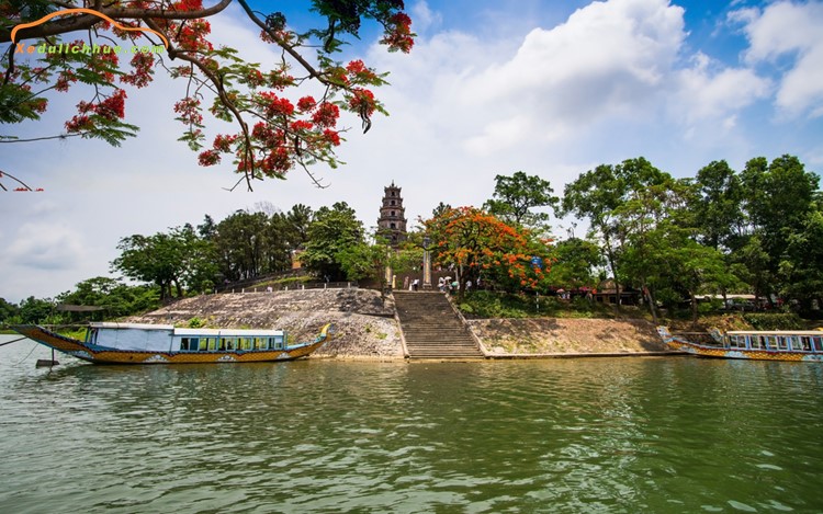 Chùa Thiên Mụ – Ngôi chùa cổ đẹp nhất bên dòng sông Hương   